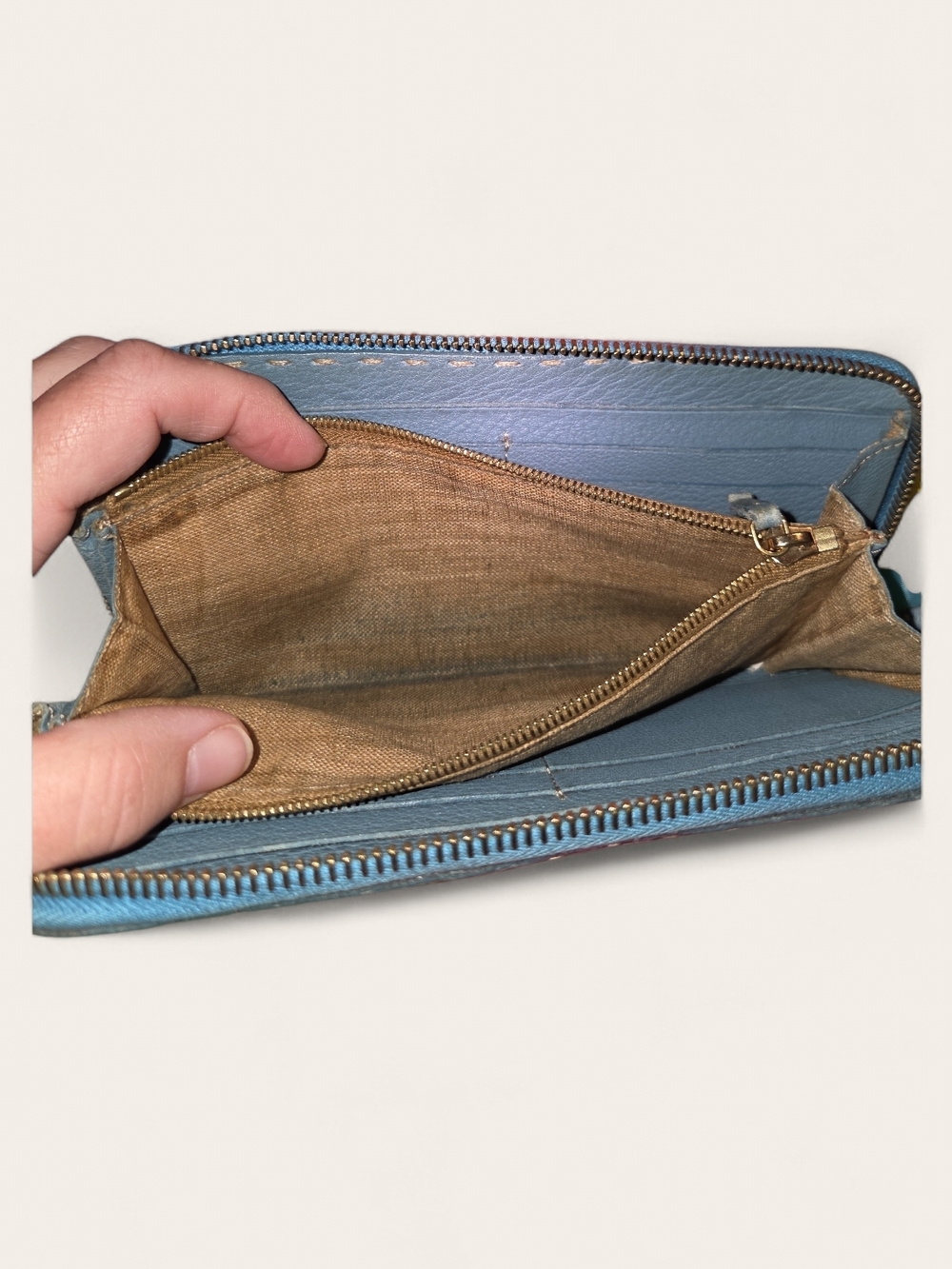 Fendi Blue Zip-Around Leather Wallet Some Coin Residue And Pen Ink - Picture 5 of 8